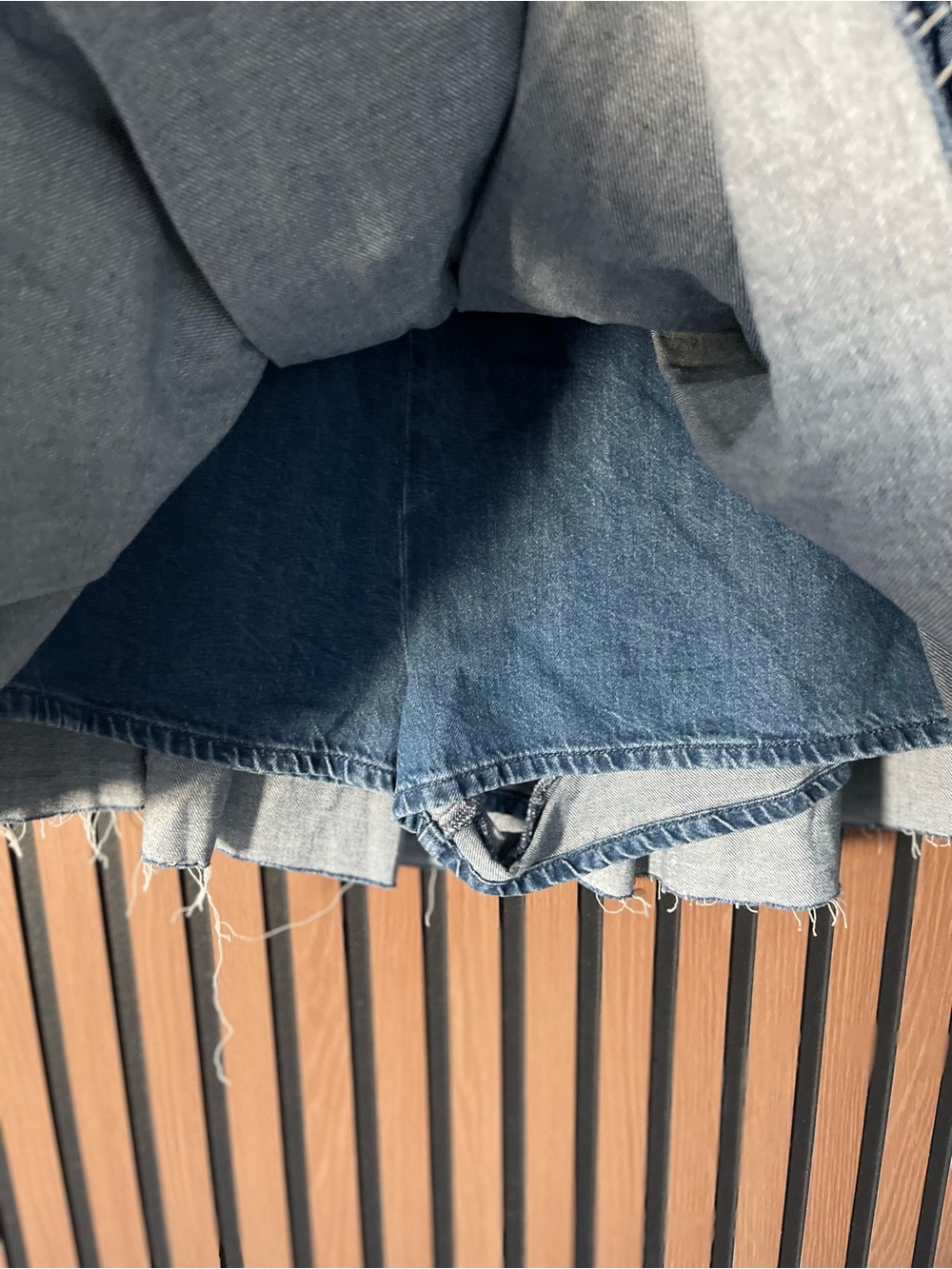 Pilcro Anthropologie Women's Denim Pleated Skort Size 31 - Picture 4 of 5